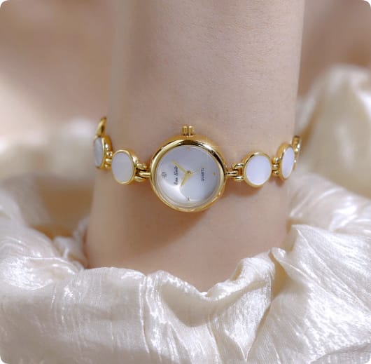 The Aurora Shell Bracelet Watch - Image 6
