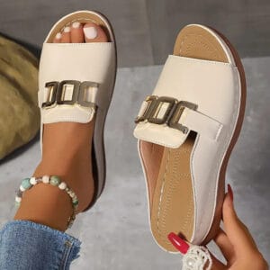 Aura Summer Chain sandal